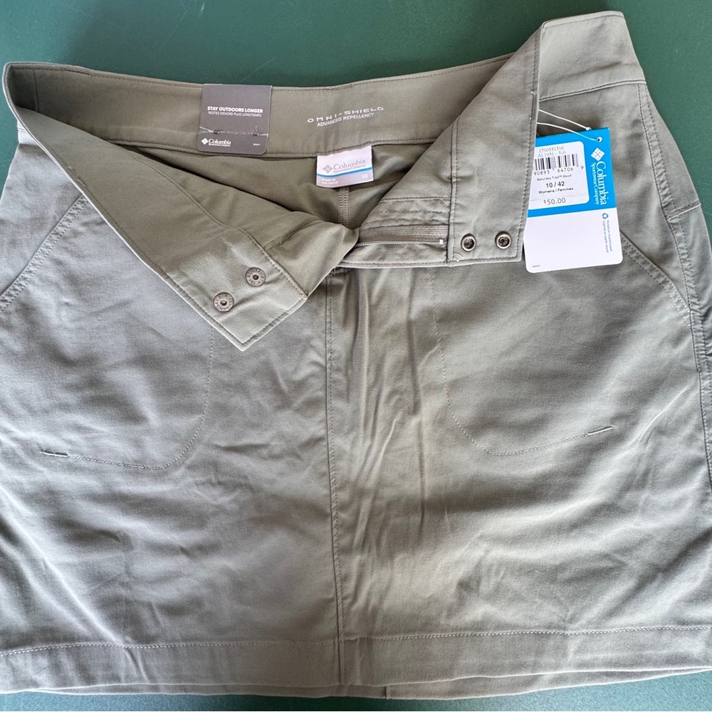 Columbia Sage Green Women's Skort